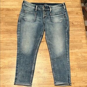 Silver Low Rise Capri Jeans